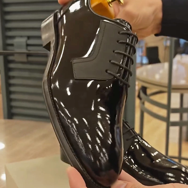 Shiny Leather Lace-Up Formal Shoe Comfortable