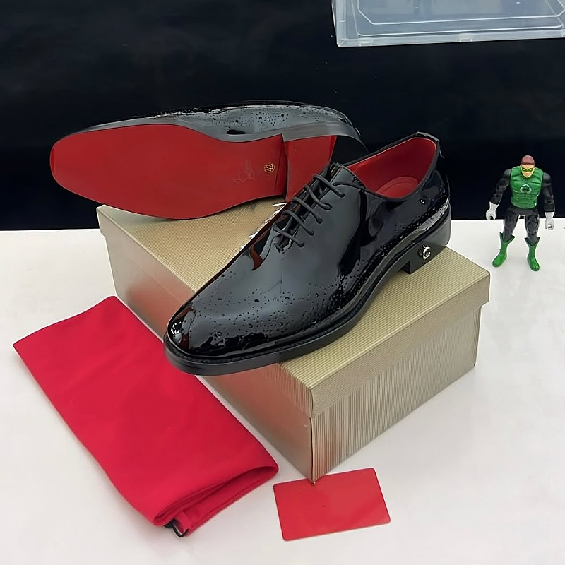 Men's Patent Leather Oxford Shoes with Red Lining