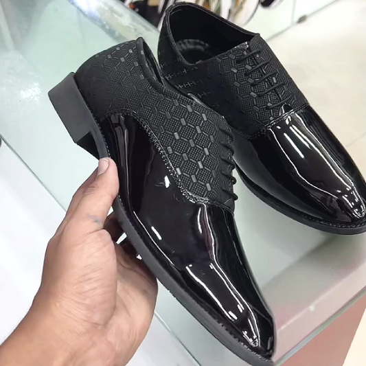 Shiny Leather Dress Shoe with Textured Upper