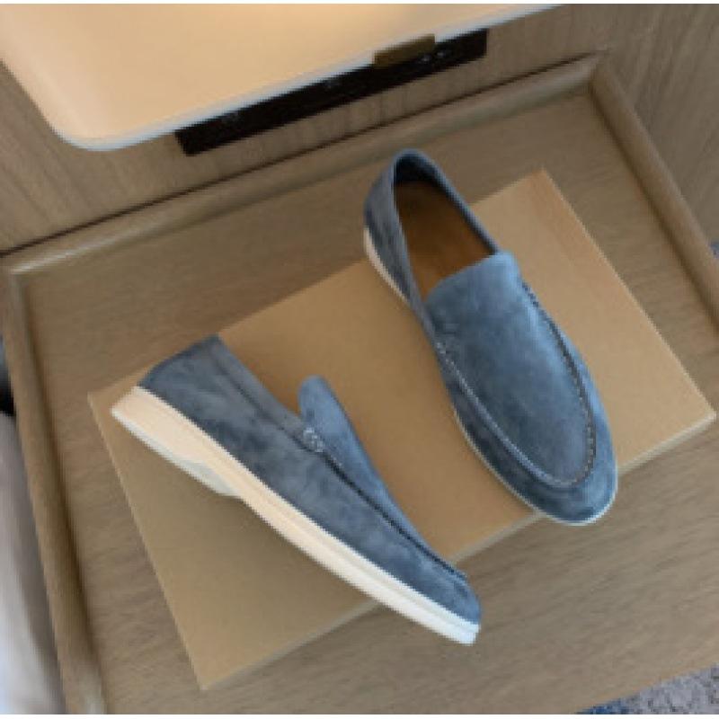 Men's low-top nubuck flats