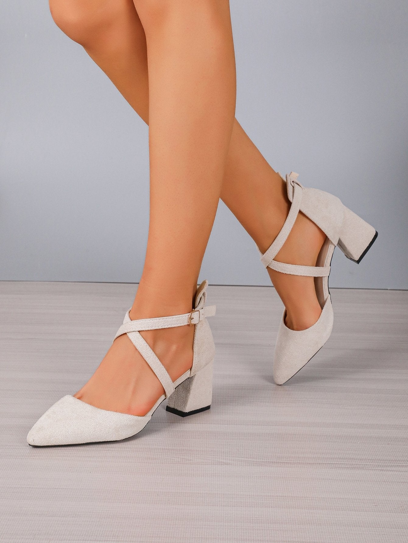 Solid Color Hollow Summer New Women's Point-toe High-heeled Shoes With Buckle