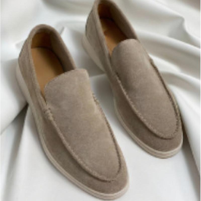 Men's low-top nubuck flats