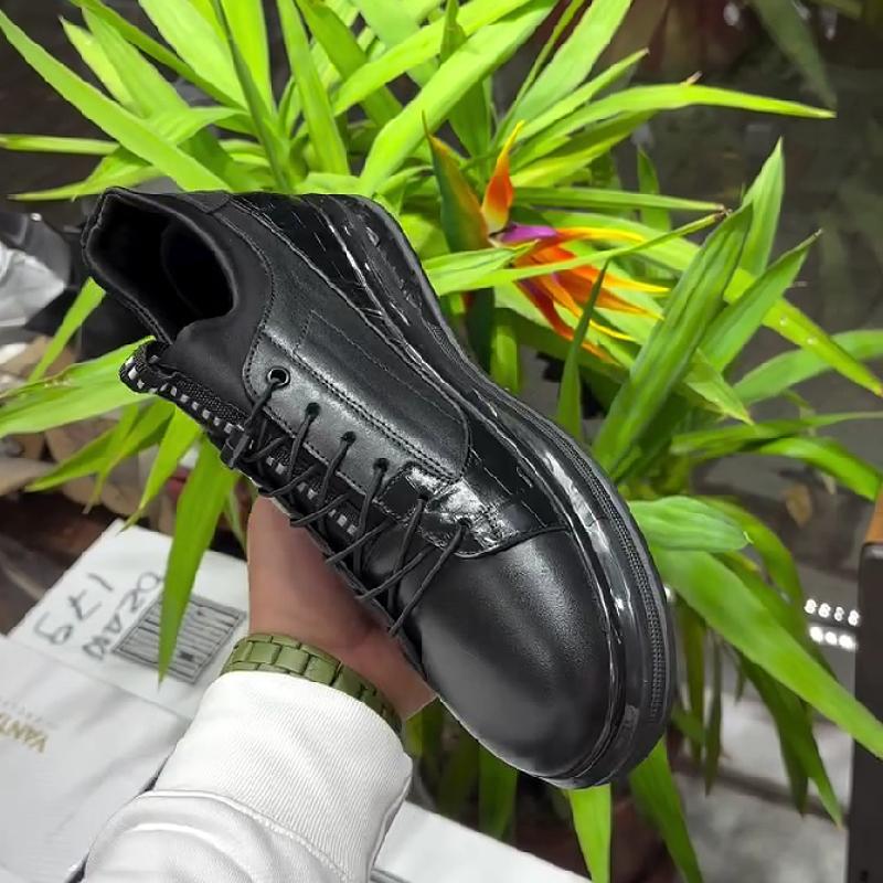 Shiny leather platform casual shoes