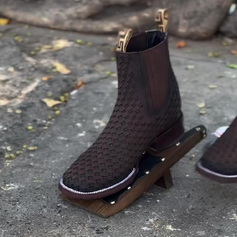 Luxurious woven casual men's boots