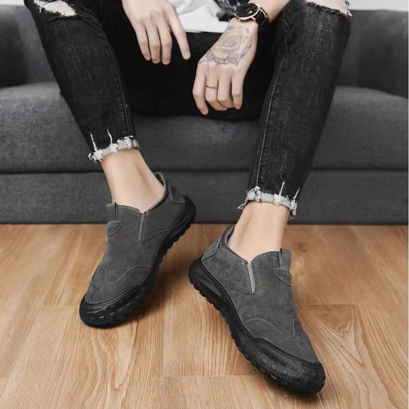 Outdoor non-slip and wear-resistant soft-soled casual shoes