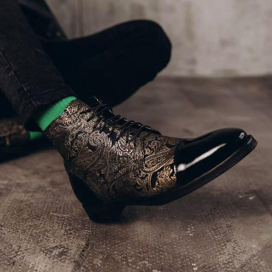 High-quality patterned shiny men's boots