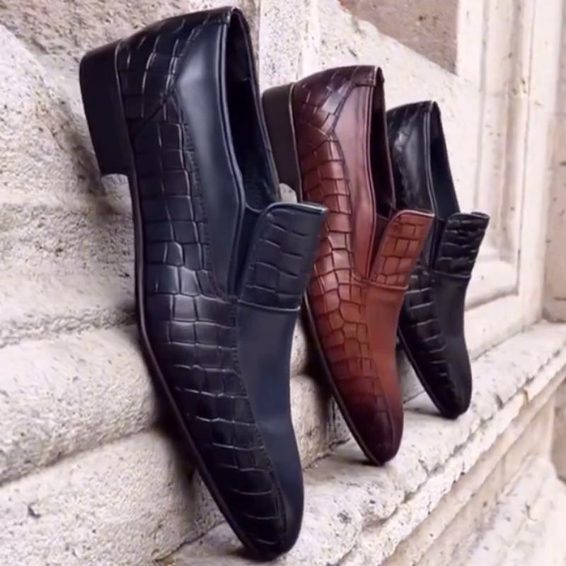 Crocodile leather business casual shoes