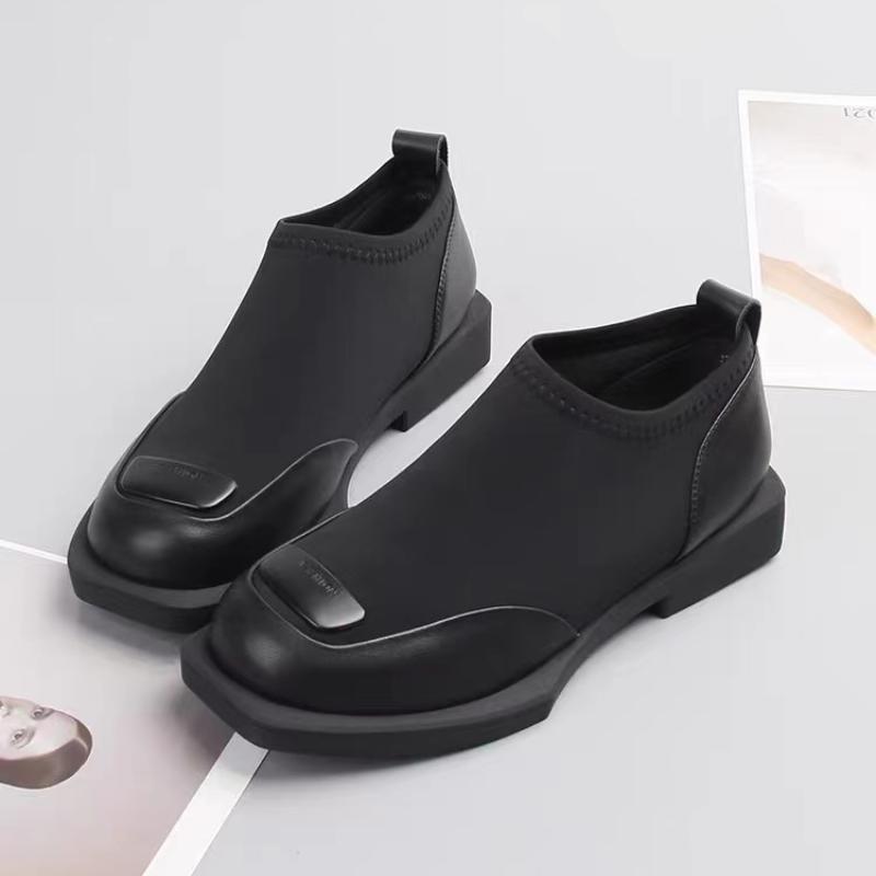 Fashionable and breathable panelled women's small leather shoes