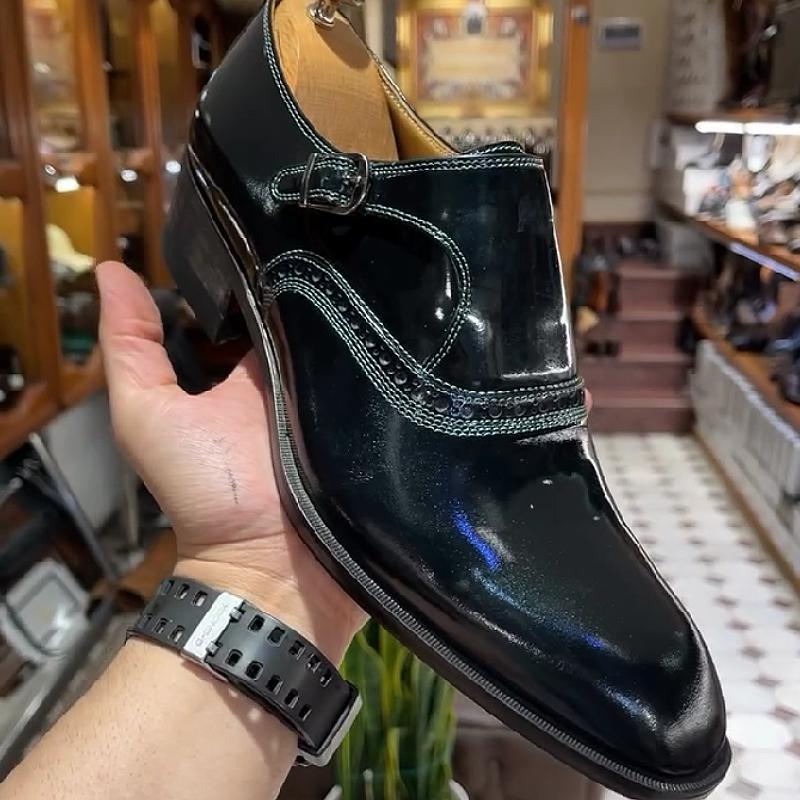 Shiny single-buckle stylish casual men's shoes