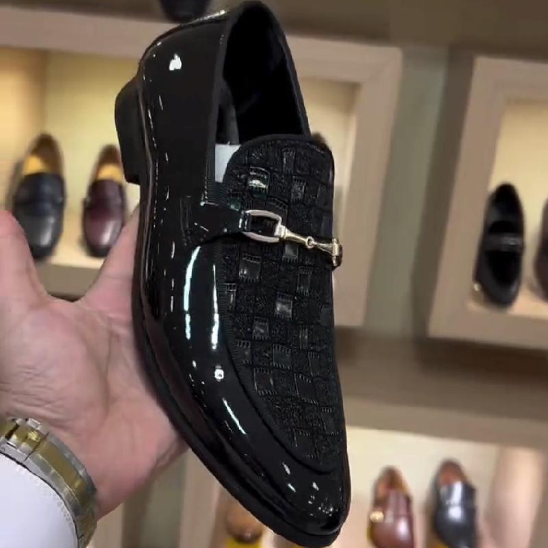 High-end leather shoes with checkered shiny metal buckles