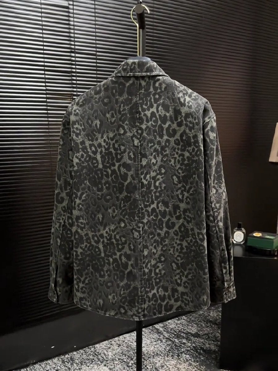 Stylish leopard print lapel men's jacket