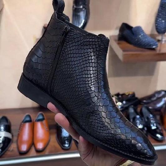 Fashionable leather crocodile men's boots