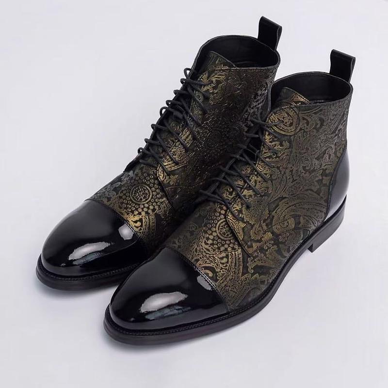 High-quality patterned shiny men's boots