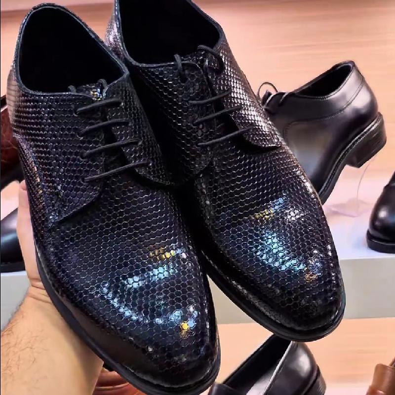 Stylish, shiny, breathable men's leather shoes