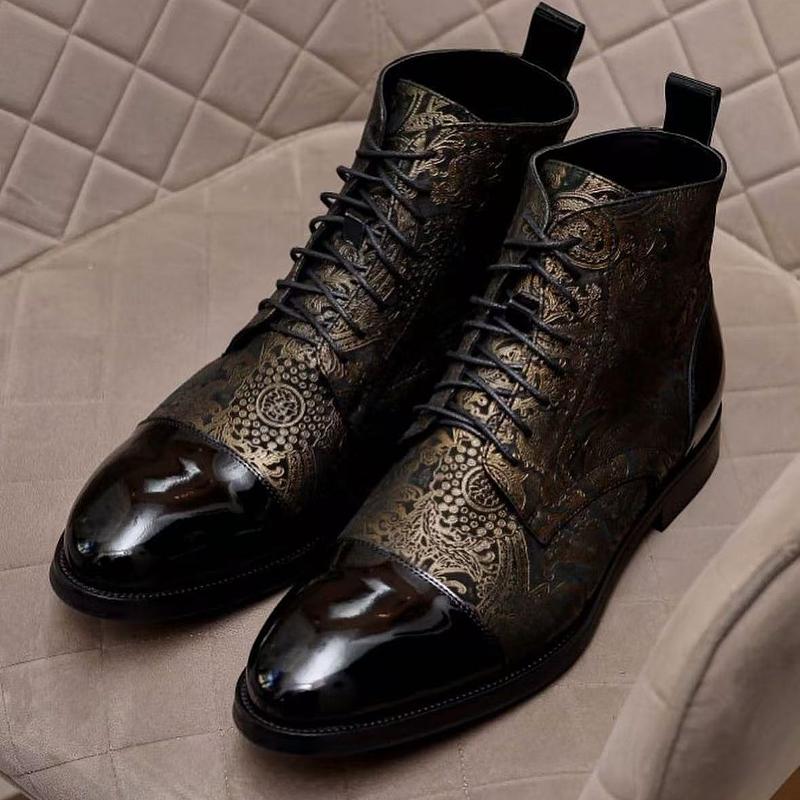 High-quality patterned shiny men's boots