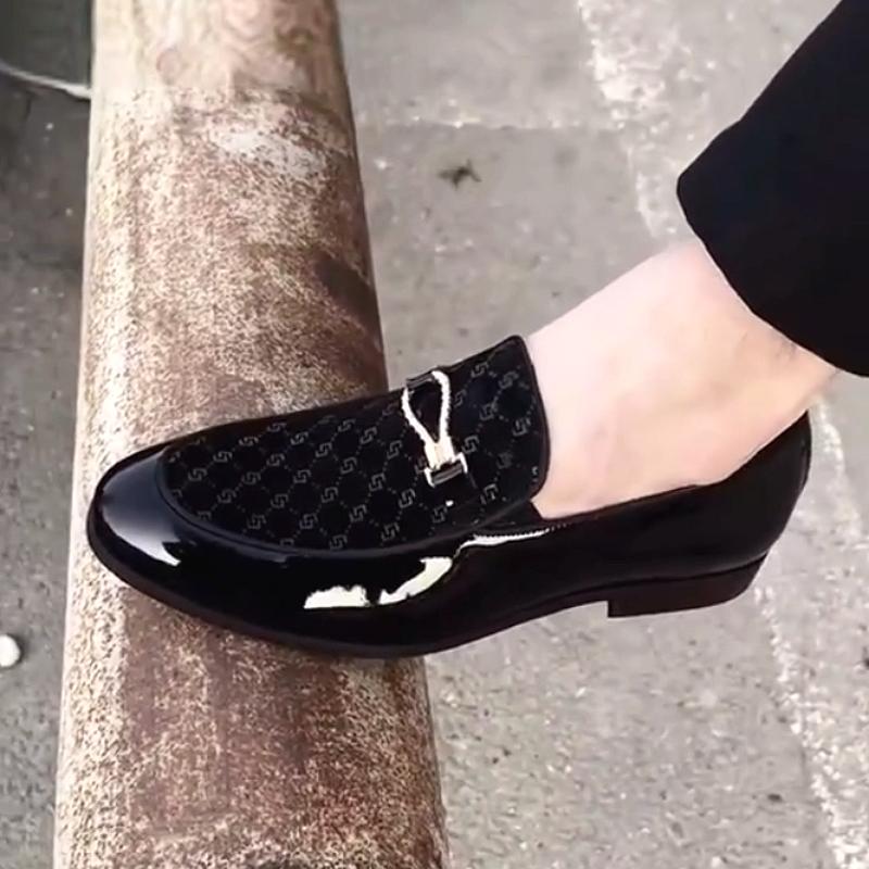 Shiny light luxury pattern fashion leather shoes