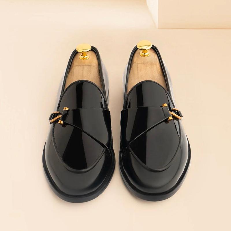 Single-buckle light luxury shiny fashion leather shoes