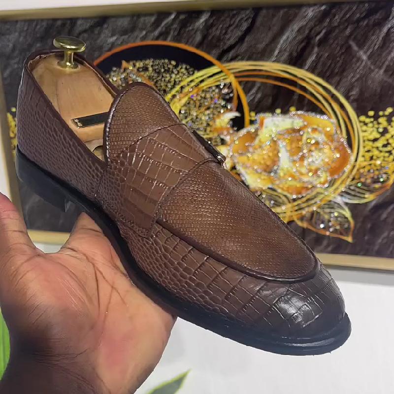 Men's single-buckle crocodile leather shoes